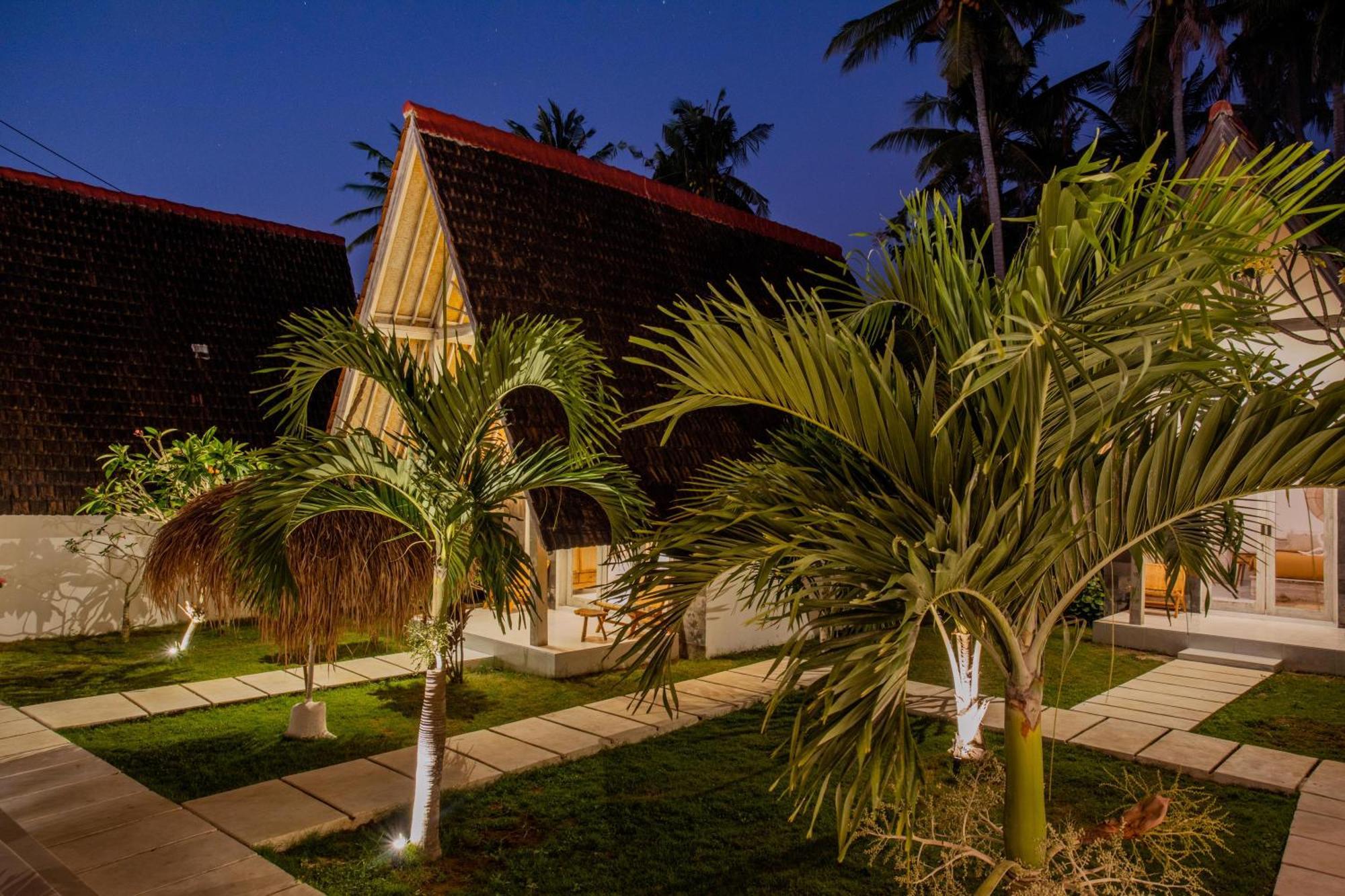 Sunset House Ceningan, 10 Person Beachview Private Villa Nusa Lembongan  Ngoại thất bức ảnh