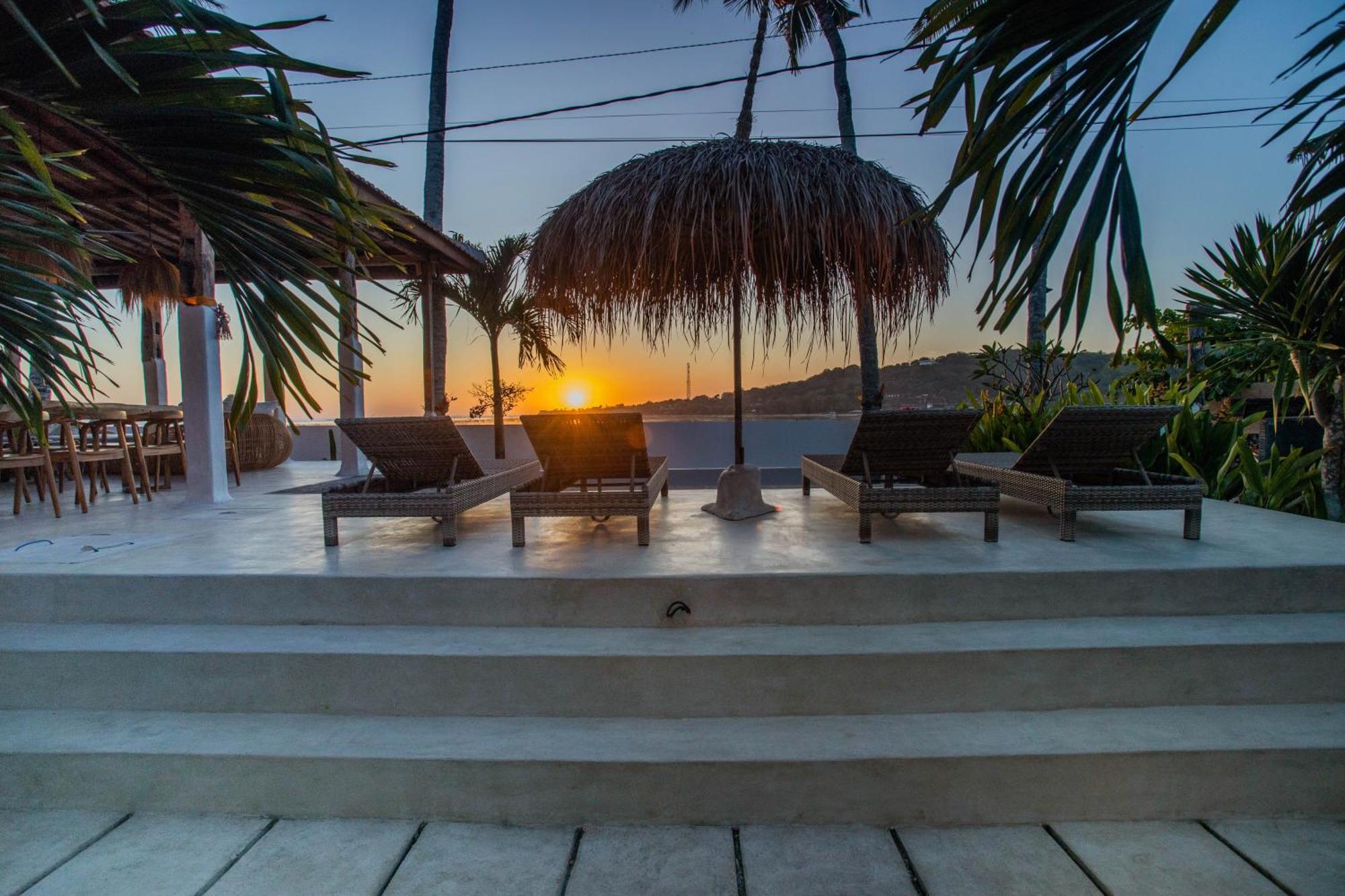 Sunset House Ceningan, 10 Person Beachview Private Villa Nusa Lembongan  Ngoại thất bức ảnh