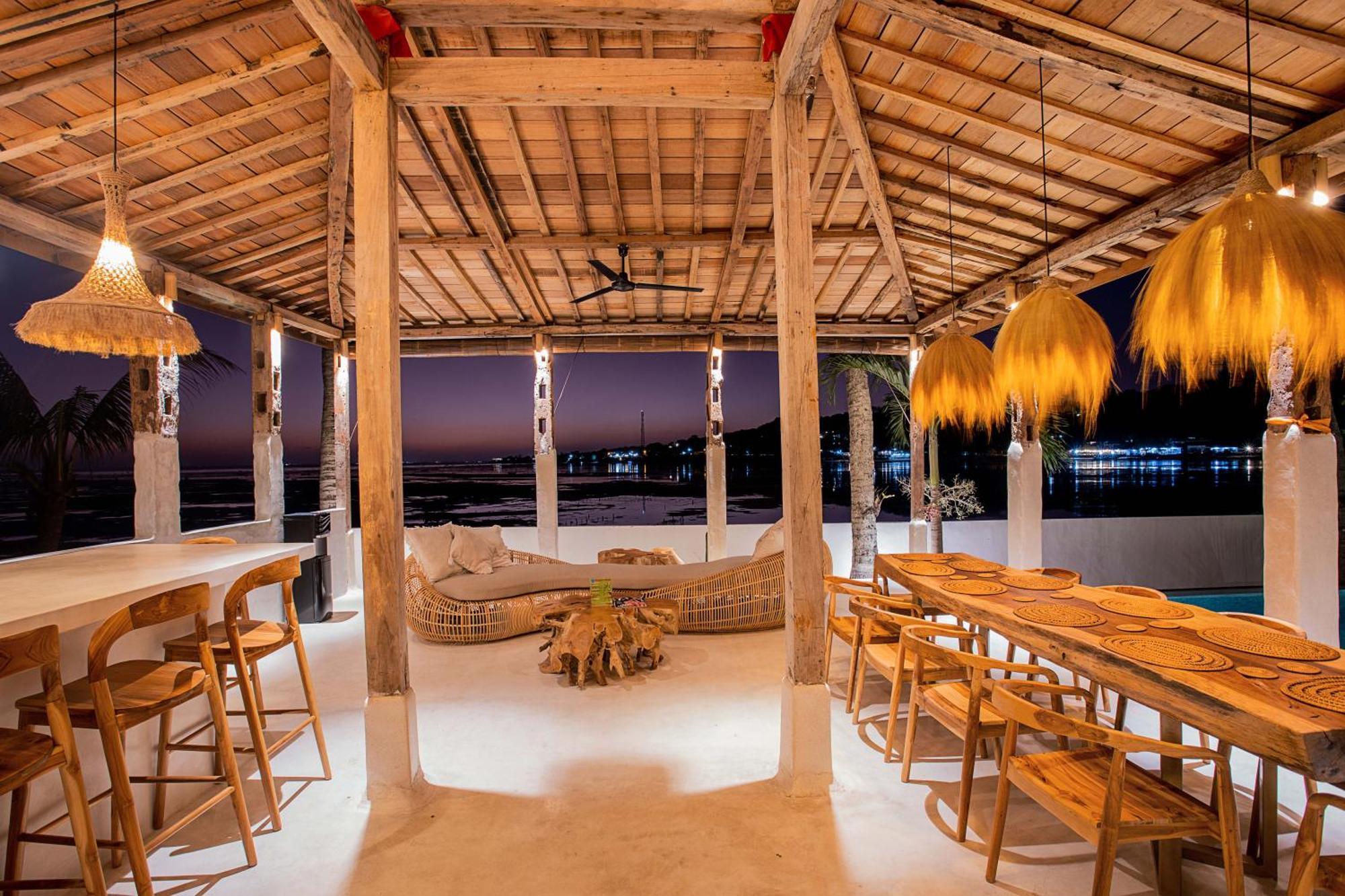 Sunset House Ceningan, 10 Person Beachview Private Villa Nusa Lembongan  Ngoại thất bức ảnh