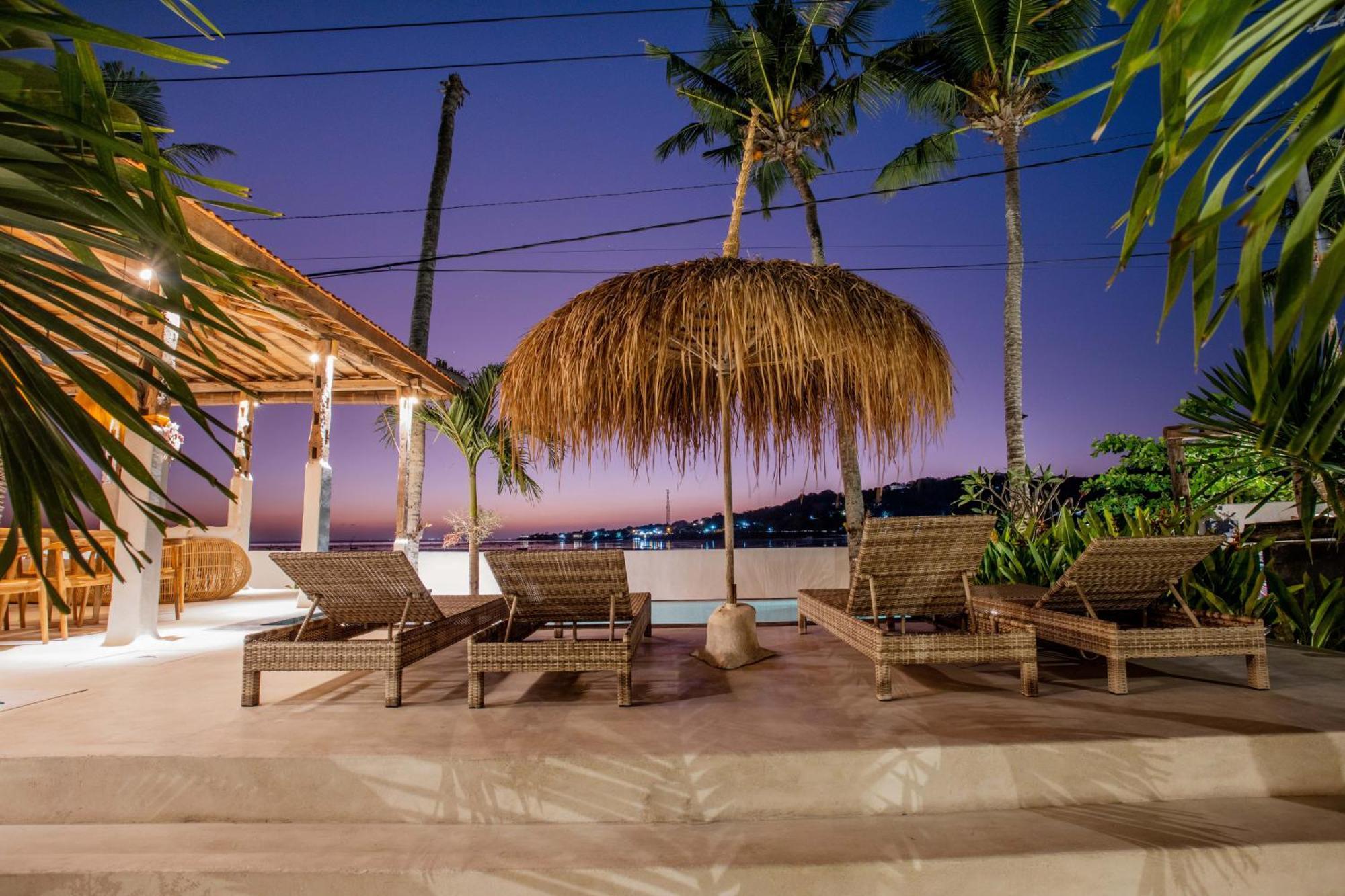 Sunset House Ceningan, 10 Person Beachview Private Villa Nusa Lembongan  Ngoại thất bức ảnh