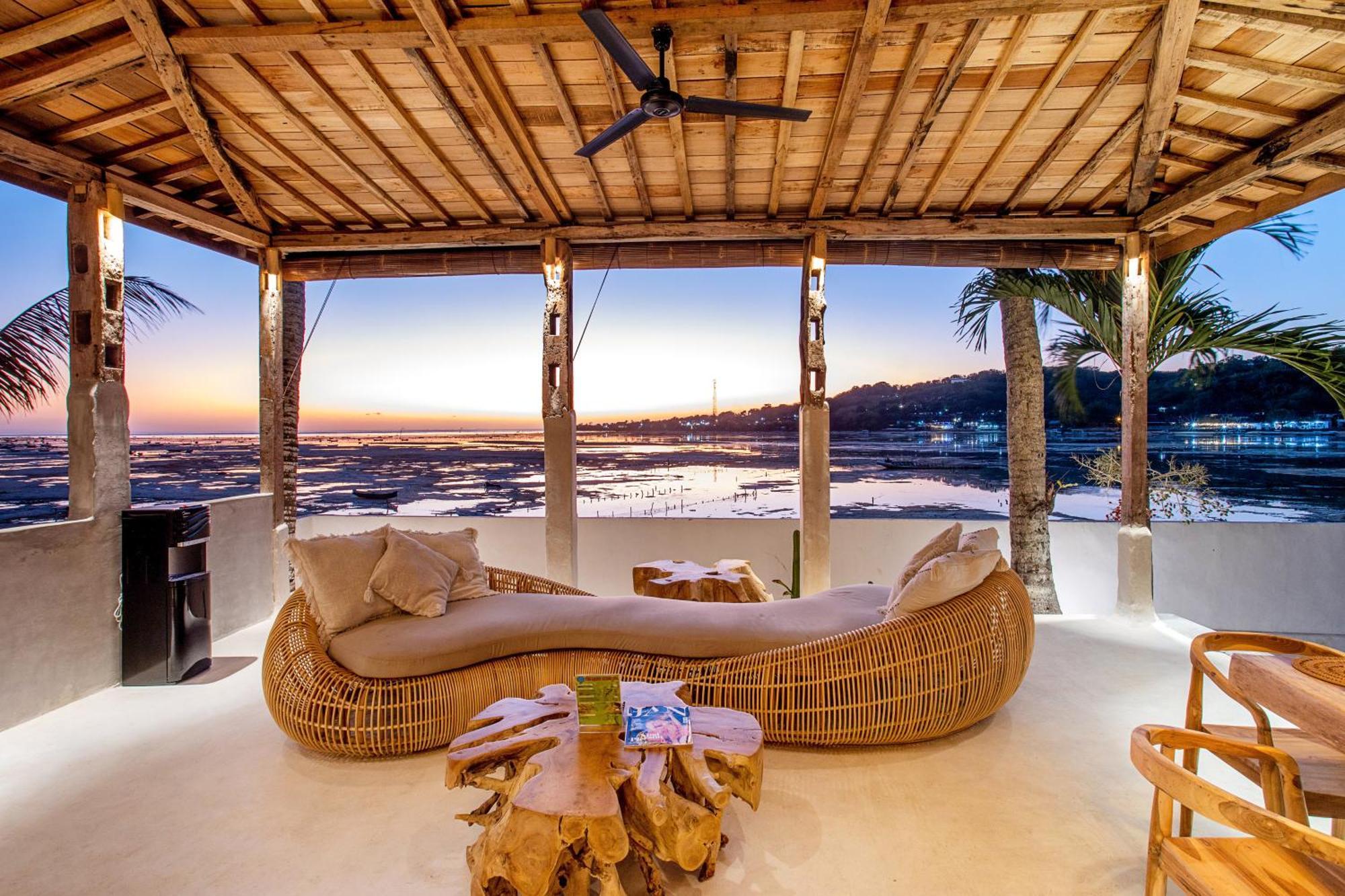 Sunset House Ceningan, 10 Person Beachview Private Villa Nusa Lembongan  Ngoại thất bức ảnh
